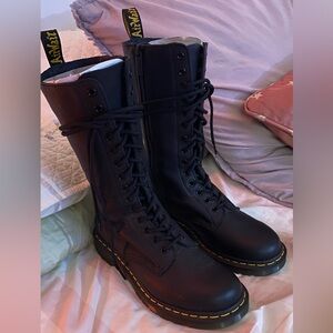 Dr Martens 1B99 VIRGINIA LEATHER MID CALF BOOTS